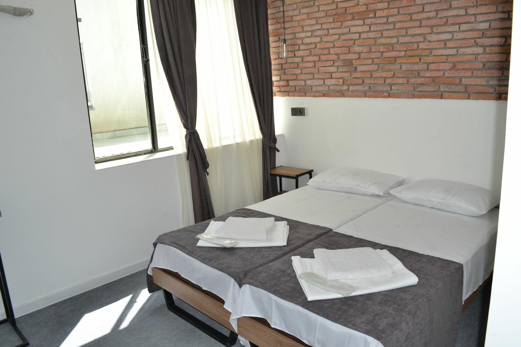 Hotel Baratashvili 12 Тбилиси Экстерьер фото