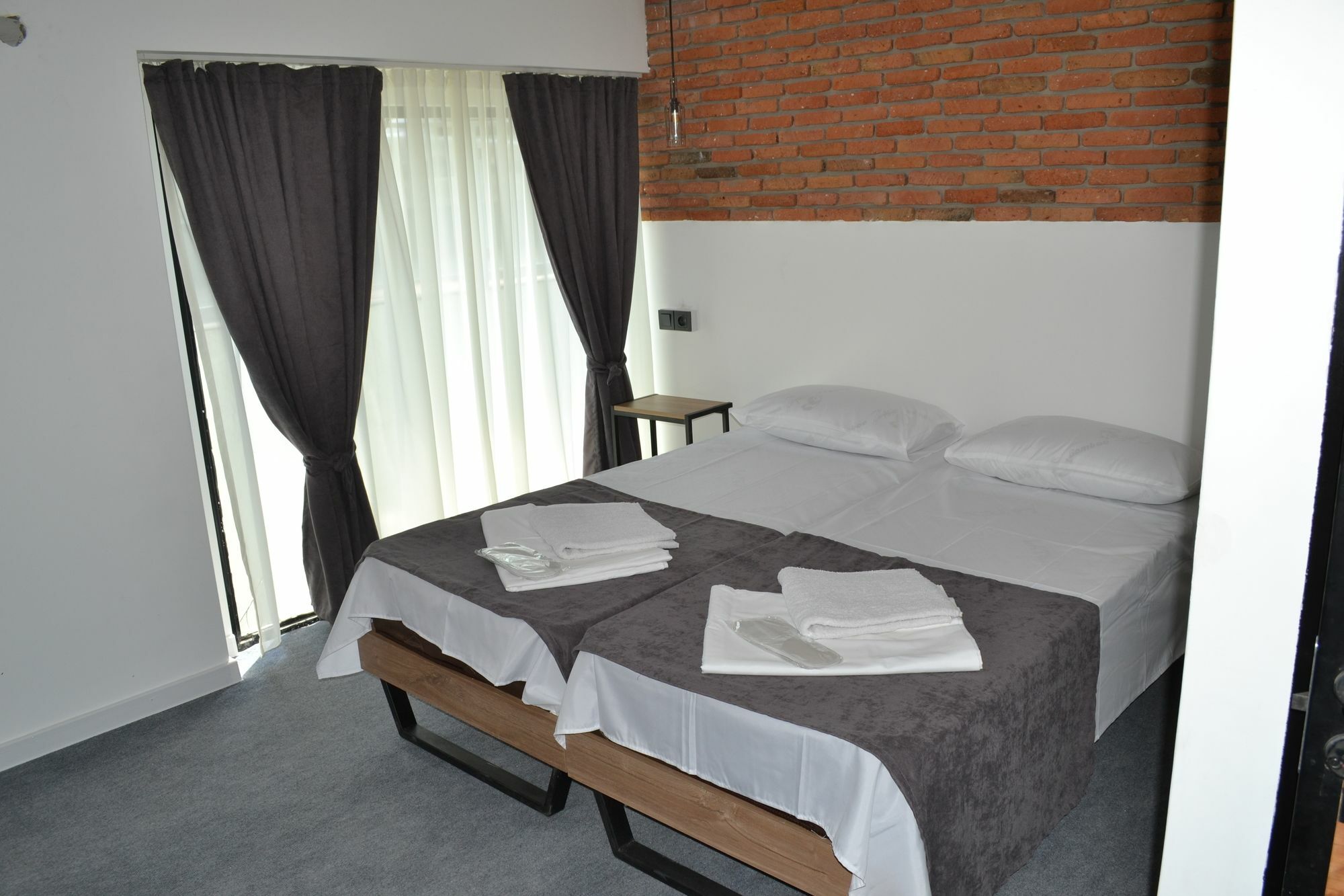 Hotel Baratashvili 12 Тбилиси Экстерьер фото